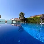 Alacati Havuzlu فيلة *