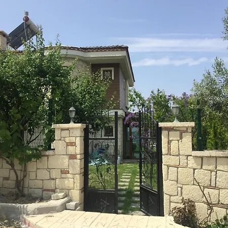 فيلة Alacati Havuzlu *