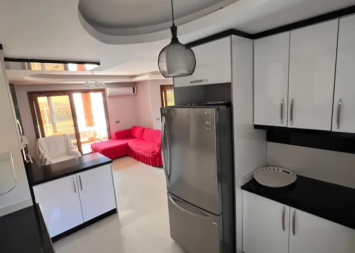 Alacati Havuzlu Villa